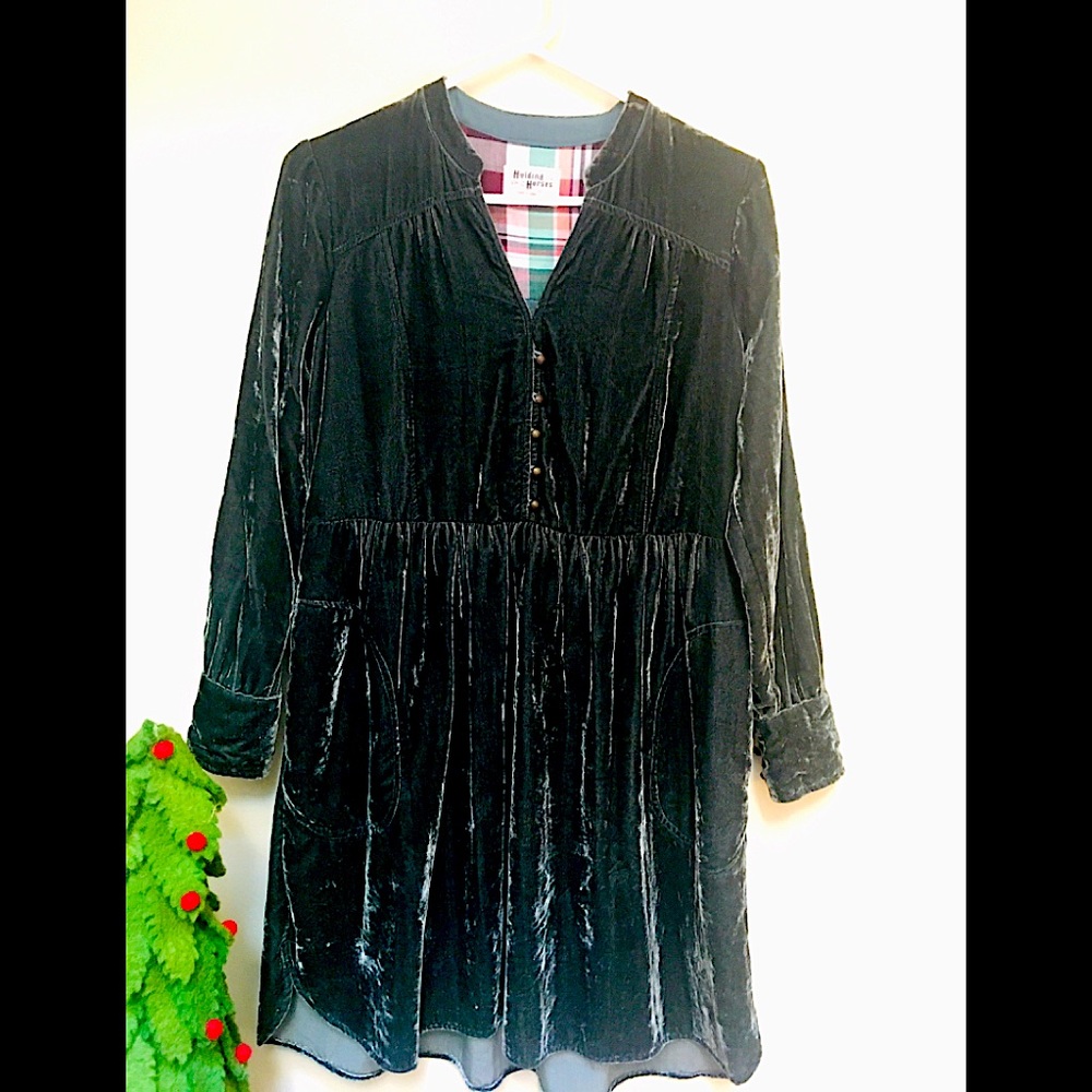 Beautiful green crushed velvet dress Anthropologie